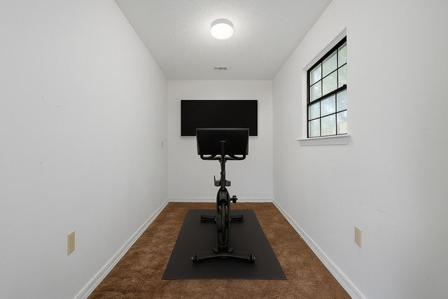 2800 Brassie Circle, Navarre, FL 32566