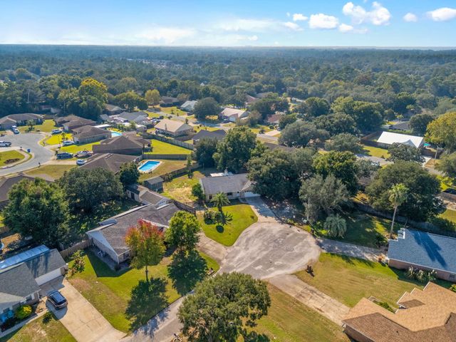 2800 Brassie Circle, Navarre, FL 32566