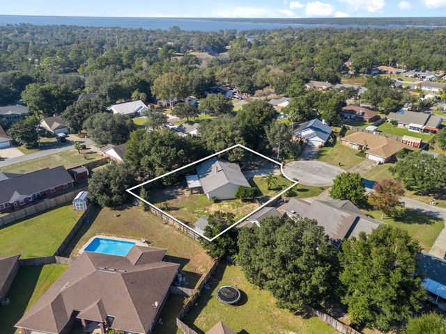 2800 Brassie Circle, Navarre, FL 32566