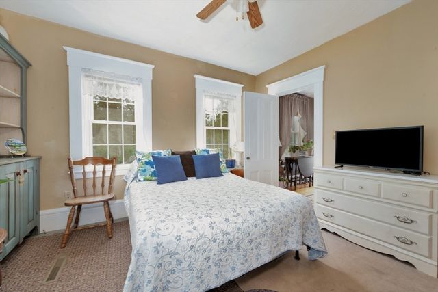 219 Tremont St, Carver, MA 02330