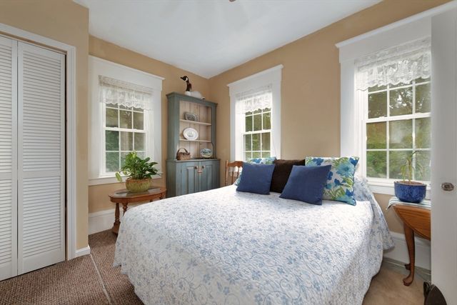 219 Tremont St, Carver, MA 02330