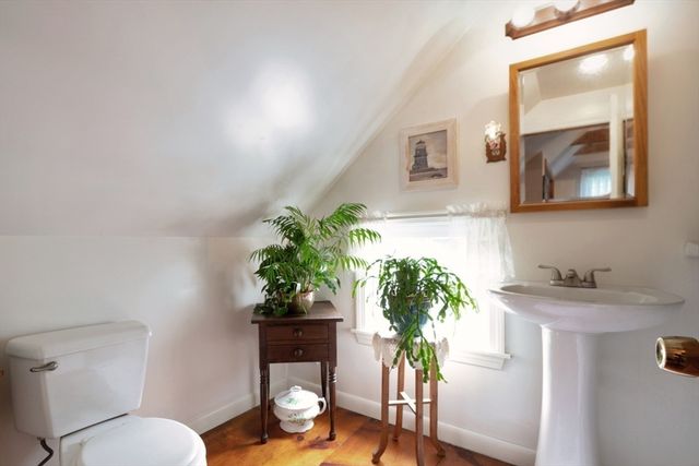 219 Tremont St, Carver, MA 02330