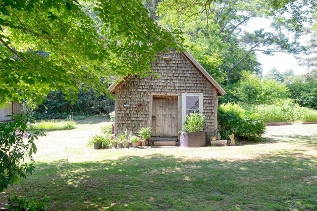 219 Tremont St, Carver, MA 02330