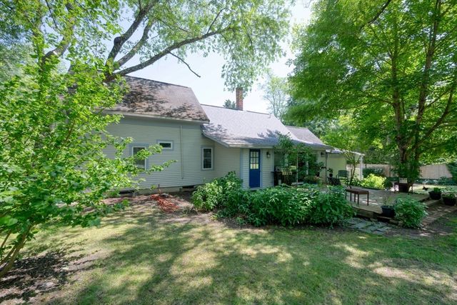 219 Tremont St, Carver, MA 02330