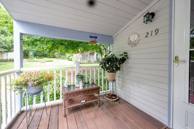219 Tremont St, Carver, MA 02330