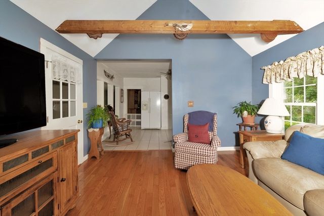 219 Tremont St, Carver, MA 02330