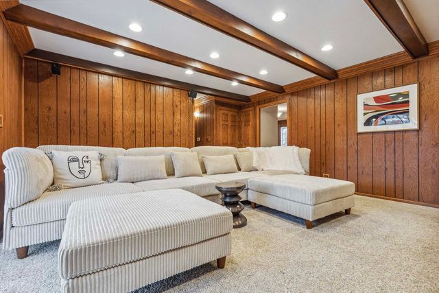 0N093 Jefferson Street, Winfield, IL 60190