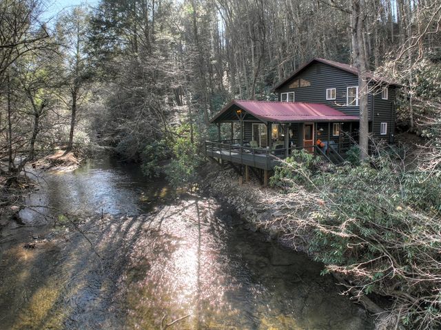 129 Old Bend Road, Blue Ridge, GA 30560