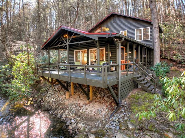 129 Old Bend Road, Blue Ridge, GA 30560