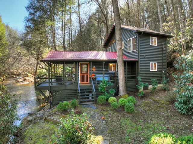 129 Old Bend Road, Blue Ridge, GA 30560