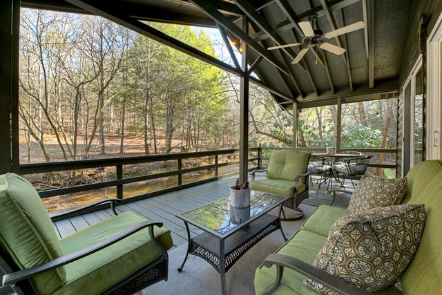 129 Old Bend Road, Blue Ridge, GA 30560