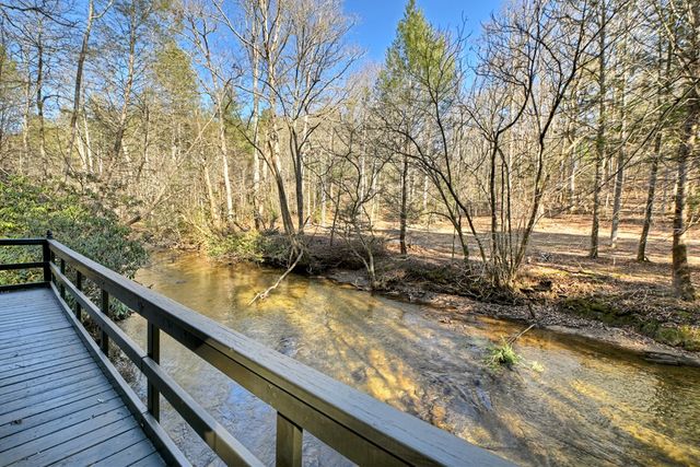 129 Old Bend Road, Blue Ridge, GA 30560