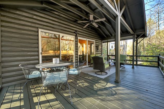 129 Old Bend Road, Blue Ridge, GA 30560