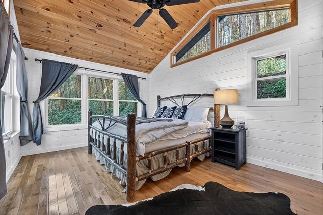 129 Old Bend Road, Blue Ridge, GA 30560