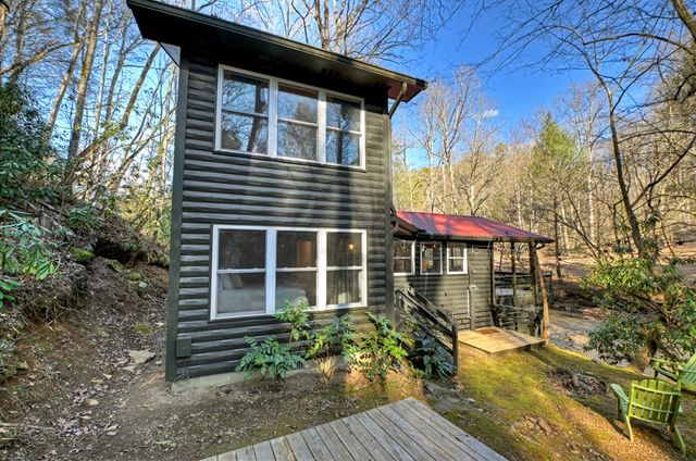 129 Old Bend Road, Blue Ridge, GA 30560