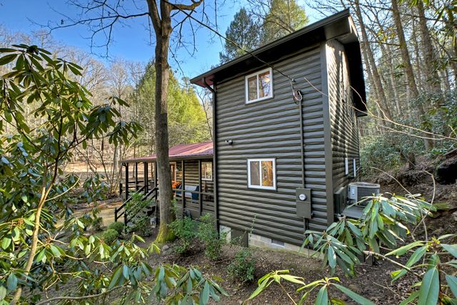 129 Old Bend Road, Blue Ridge, GA 30560