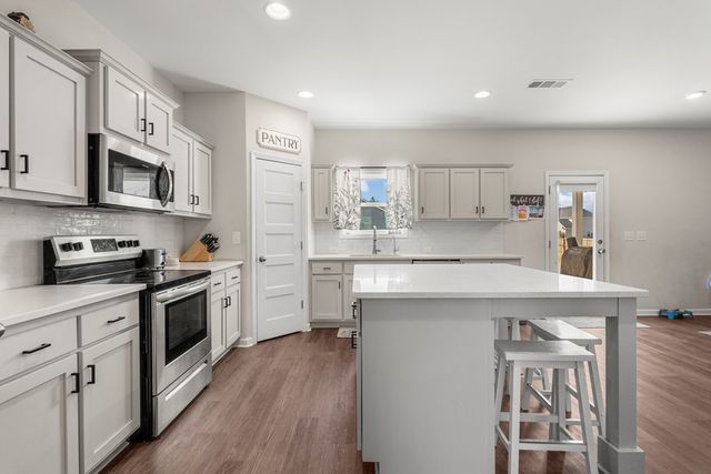 2 Stoney Mill Lane, Fort Mitchell, AL 36856