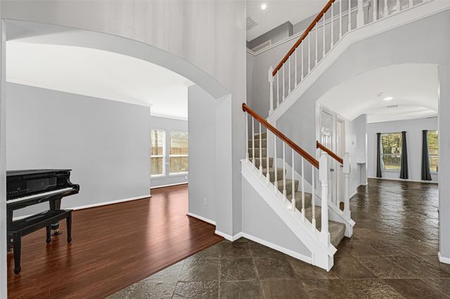 12902 Chalfield Circle, Houston, TX 77044
