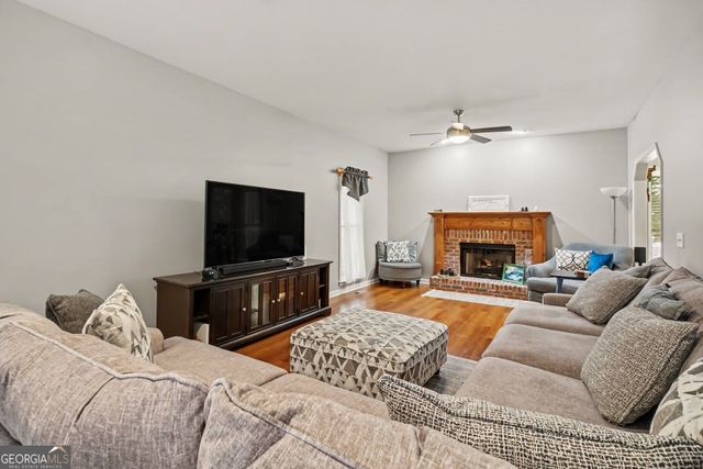558 Whitby Drive, Douglasville, GA 30134