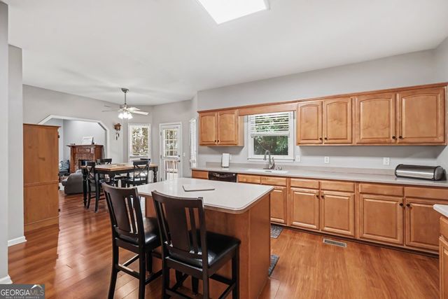 558 Whitby Drive, Douglasville, GA 30134