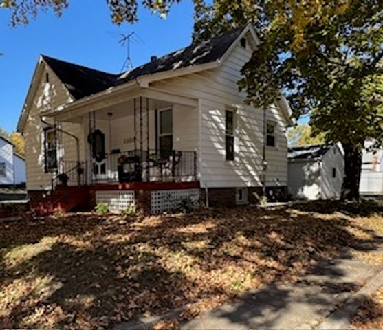 1108 East Main Street, Urbana, IL 61802