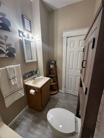 1108 East Main Street, Urbana, IL 61802