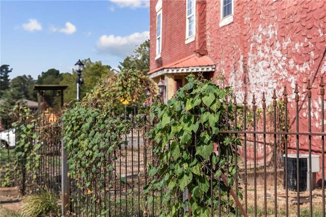 115 S Main Street, Adairsville, GA 30103