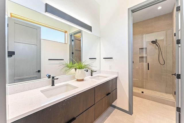 614 NW Bike Court, Bentonville, AR 72712