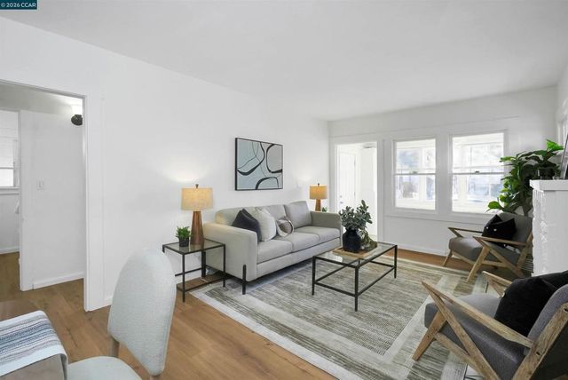 2596 2596 Macarthur Blvd, Oakland, CA 94602