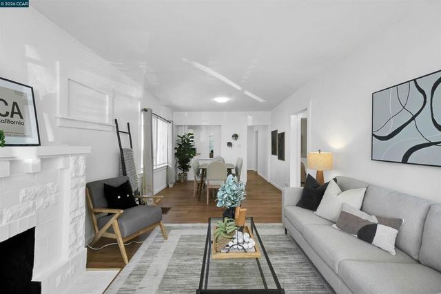 2596 2596 Macarthur Blvd, Oakland, CA 94602