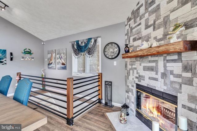 277 EMERALD COVE RD, Reedville, VA 22539