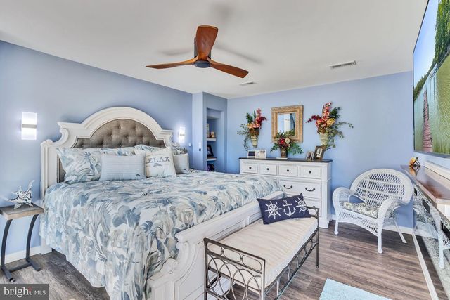 277 EMERALD COVE RD, Reedville, VA 22539