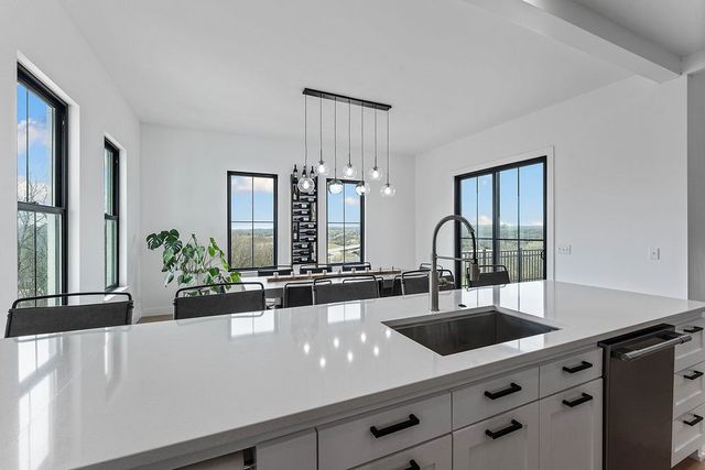 3419 NW Riverbend Road, Bentonville, AR 72712