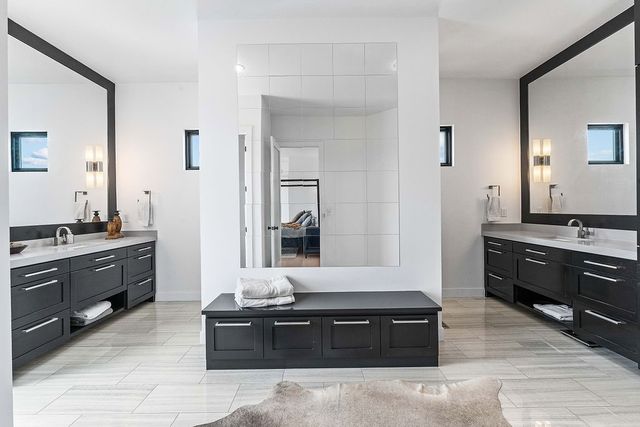 3419 NW Riverbend Road, Bentonville, AR 72712