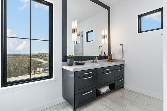 3419 NW Riverbend Road, Bentonville, AR 72712