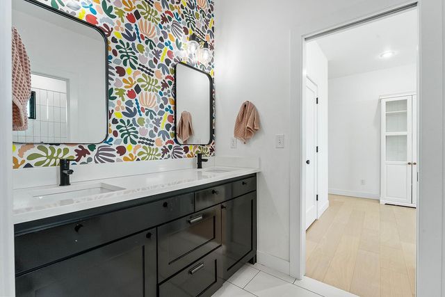 3419 NW Riverbend Road, Bentonville, AR 72712