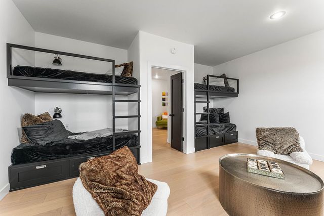 3419 NW Riverbend Road, Bentonville, AR 72712