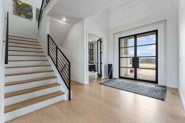 3419 NW Riverbend Road, Bentonville, AR 72712