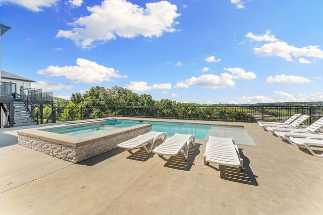 3419 NW Riverbend Road, Bentonville, AR 72712