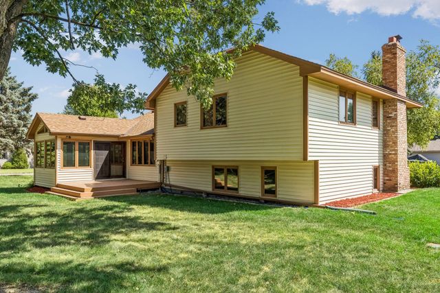 10000 31st Avenue N, Plymouth, MN 55441