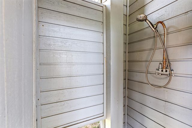 4239 Spoonbill Lane, Galveston, TX 77554