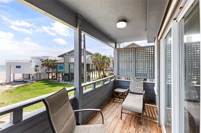 4239 Spoonbill Lane, Galveston, TX 77554