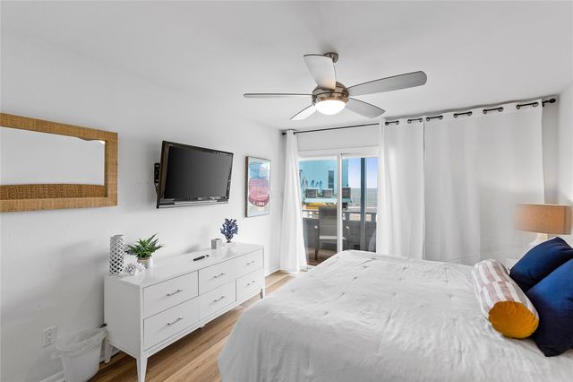 4239 Spoonbill Lane, Galveston, TX 77554