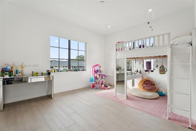 8391 SW 65th Ave 8391, Miami, FL 33143