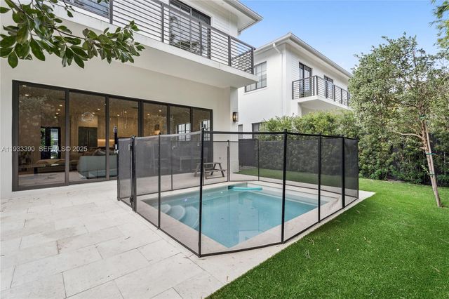 8391 SW 65th Ave 8391, Miami, FL 33143