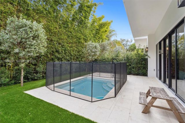 8391 SW 65th Ave 8391, Miami, FL 33143