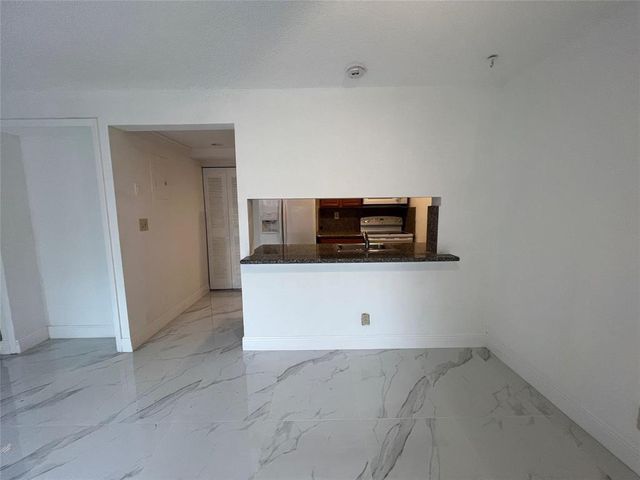 5847 BLUEBERRY Court 85, Lauderhill, FL 33313