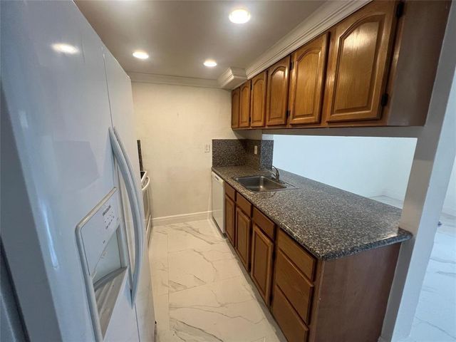 5847 BLUEBERRY Court 85, Lauderhill, FL 33313