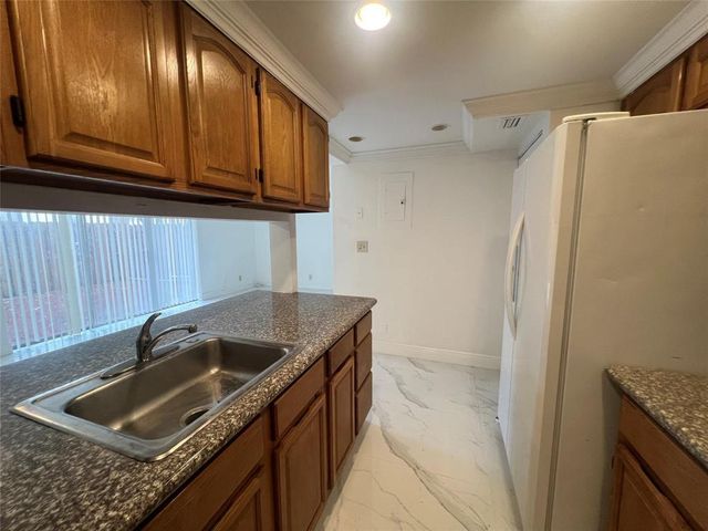 5847 BLUEBERRY Court 85, Lauderhill, FL 33313