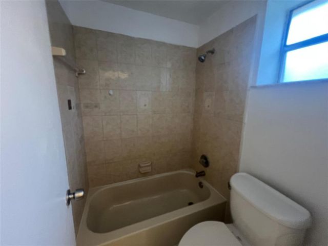5847 BLUEBERRY Court 85, Lauderhill, FL 33313